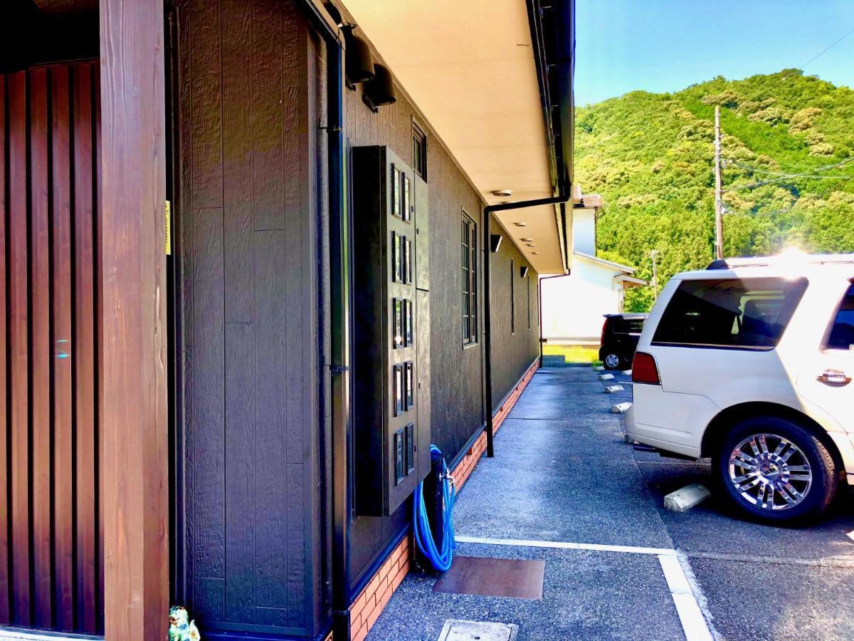 Ricco Mond Hills Apartment Houseアパートタイプの宿は宿泊者と接しない 安全な宿 Nachikatsuura Εξωτερικό φωτογραφία